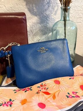 Coach Blue Pebbled Leather Wristlet NWOT